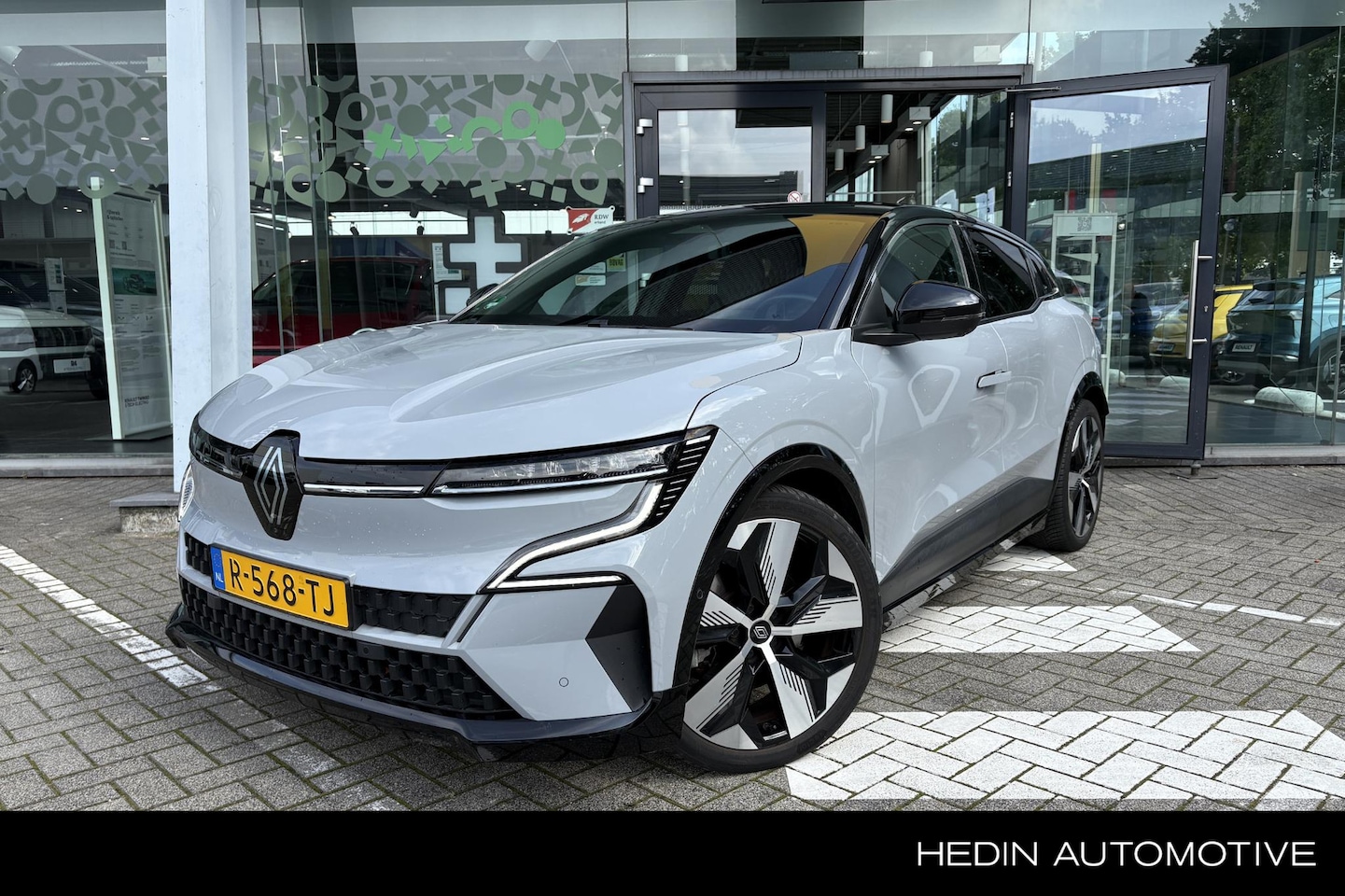 Renault Mégane E-Tech - EV60 Optimum Charge Iconic | Pack driving | Leder | Stoel + Stuur verwarming | Harman Kard - AutoWereld.nl