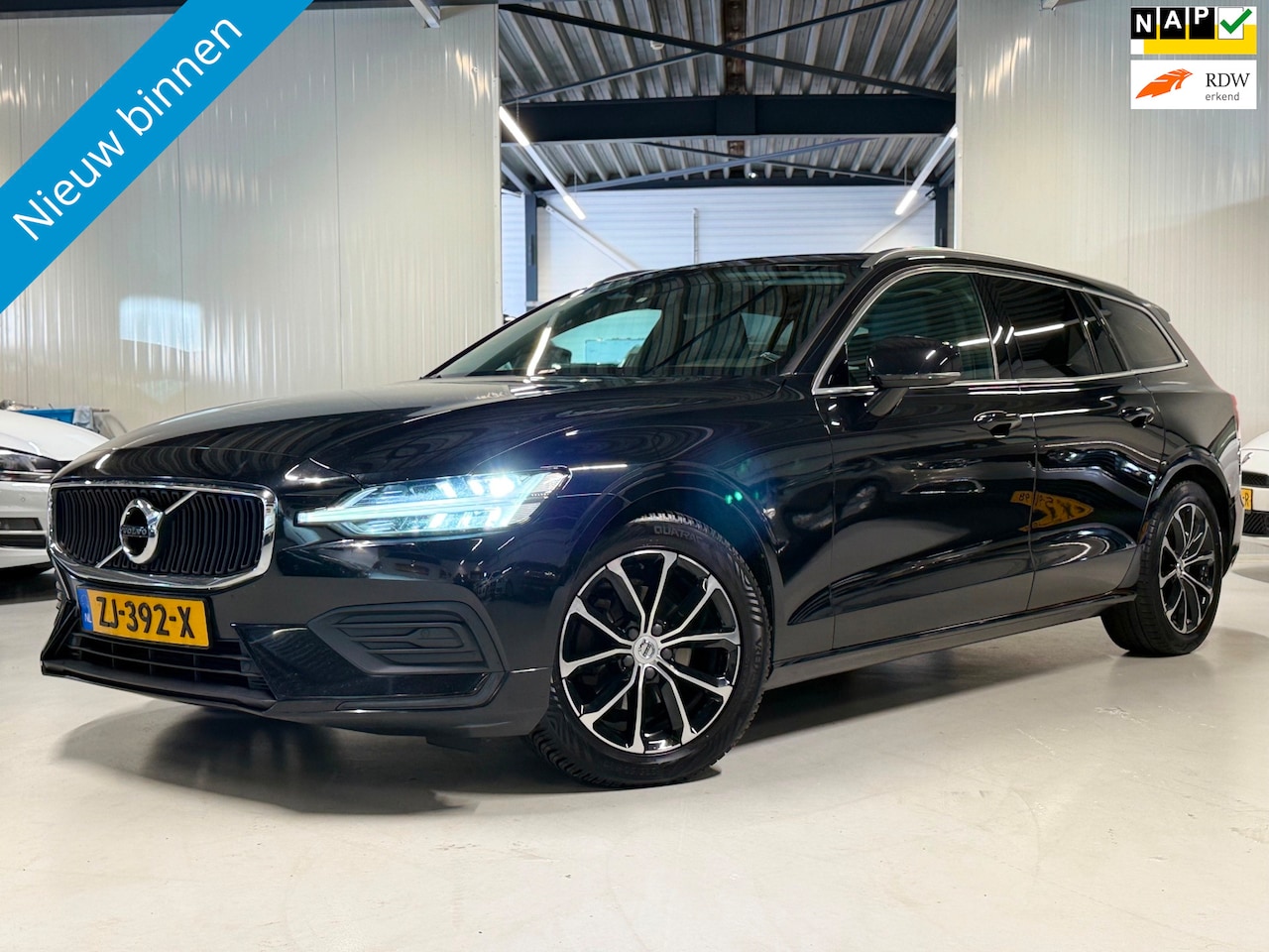 Volvo V60 - 2.0 D3 Momentum Pro 2019|Navigatie!! - AutoWereld.nl