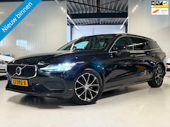 Volvo V60 - 2.0 D3 Momentum Pro 2019|Navigatie