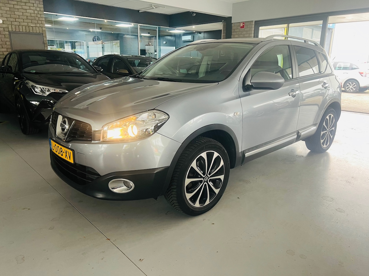 Nissan Qashqai - 1.6 Connect Edition Panorama - AutoWereld.nl