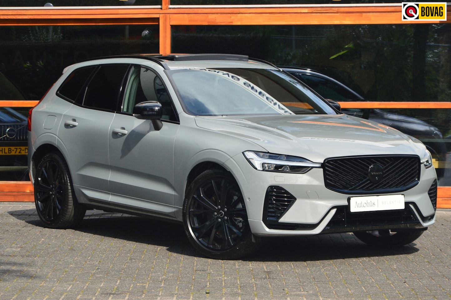 Volvo XC60 - T8 Hybrid AWD Ultra Black Edition | Luchtvering | Bowers & Wilkins | Stoelventilatie | Mas - AutoWereld.nl