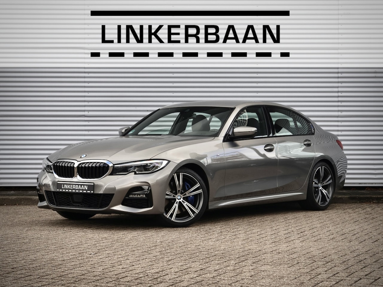 BMW 3-serie - Limousine 330i M Sport | M Sport | Head Up | Stoelverwarming | Adaptieve Cruise Controle | - AutoWereld.nl