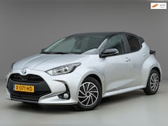 Toyota Yaris - 1.5 Hybrid Bi-tone|Trekhaak|All-season|Adaptive-cruise|Carplay|Camera