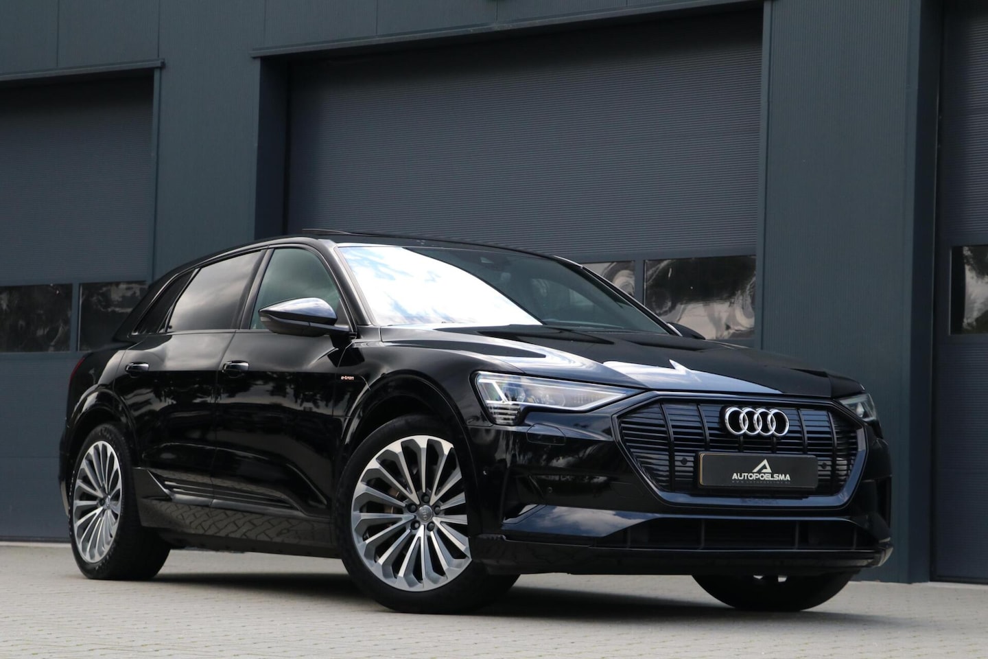 Audi e-tron - e-tron 55 quattro 2x S-LINE AdaptiveCruise Panodak Bang&Olufsen Luchtvering Sportzetels Ca - AutoWereld.nl