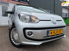 Volkswagen Up! - 1.0 high up BlueMotion met navigatie en bluetooth telefoon en airco