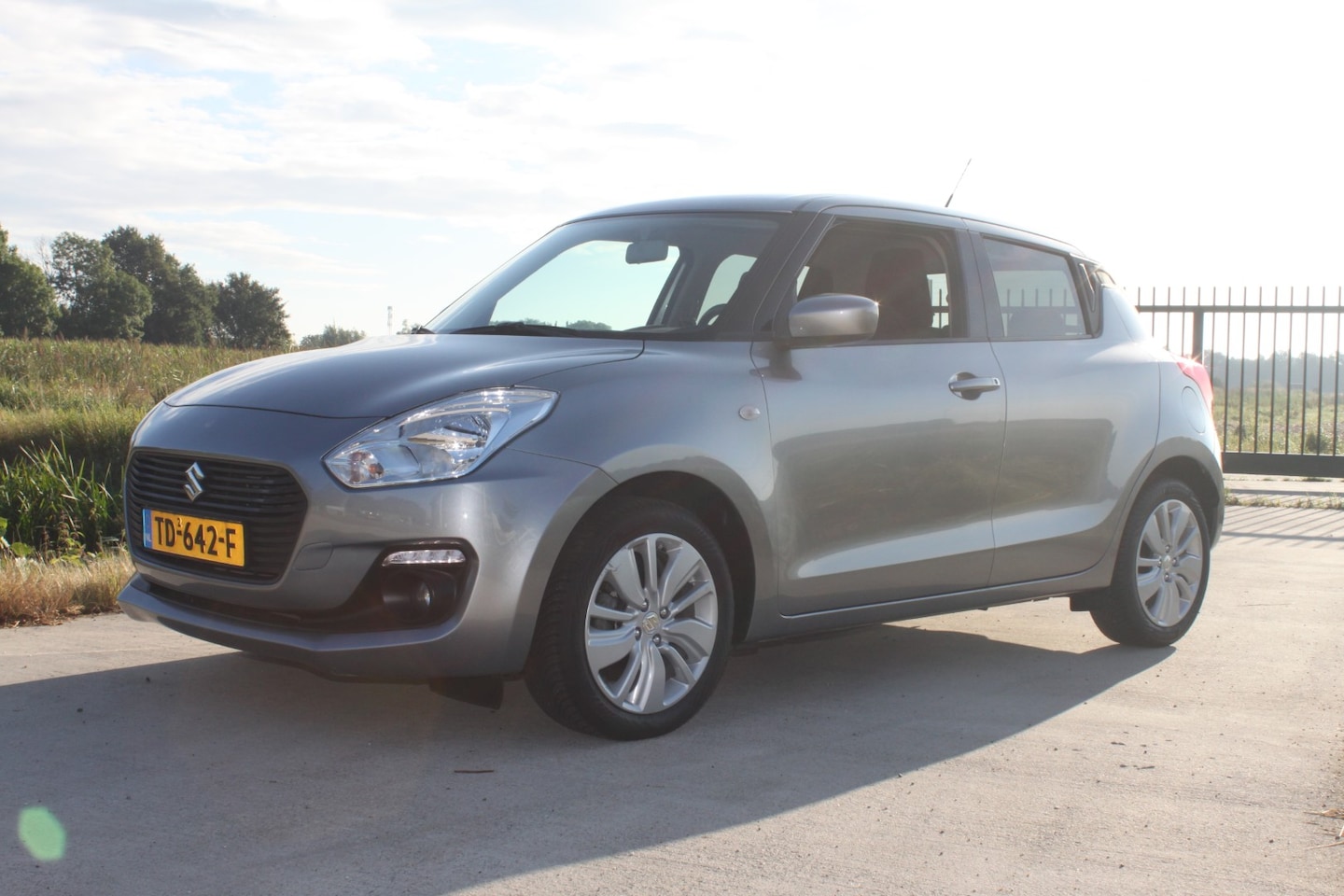 Suzuki Swift - 1.2 Select - AutoWereld.nl
