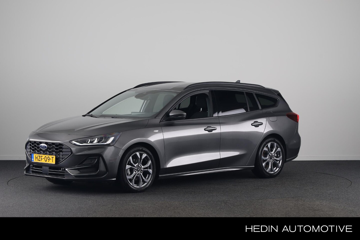 Ford Focus Wagon - 1.0 EcoBoost Hybrid ST Line | Driver Assistance | Winter Pack - AutoWereld.nl
