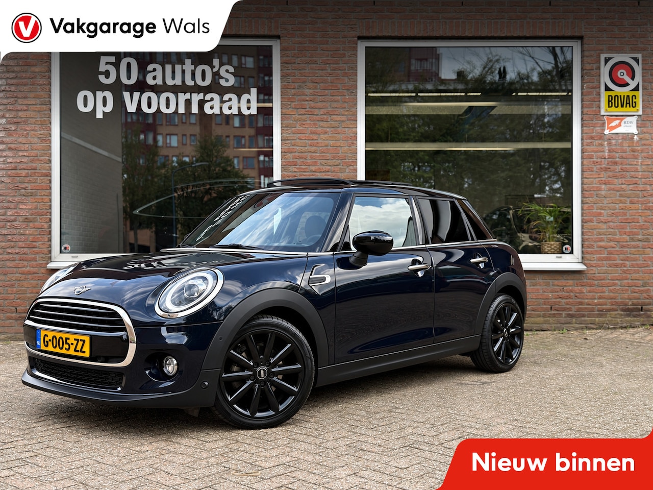 MINI 5-Deurs - 1.5 Cooper 60 Years Edition | Panorama | Apple Carplay | HUD | Leer | Navi | Cruise | - AutoWereld.nl