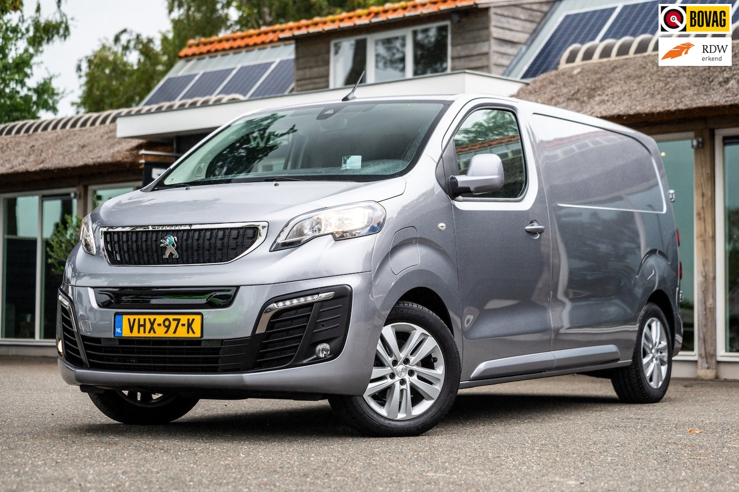 Peugeot e-Expert - Standard Pro 75 kWh Soh 92% I Camera I Parkeersensoren I Climate I Cruise I Head Up I CarP - AutoWereld.nl