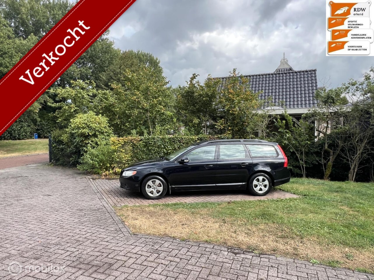 Volvo V70 - 2.5FT Momentum 2.5FT Momentum - AutoWereld.nl