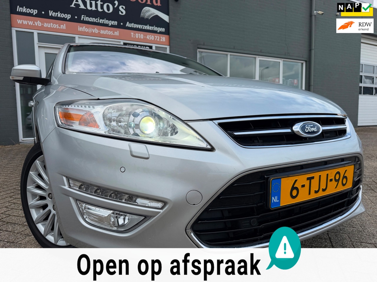 Ford Mondeo - 1.6 EcoBoost Platinum met elec schuifdak en navigatie en bluetooth en dealer onderhouden - AutoWereld.nl