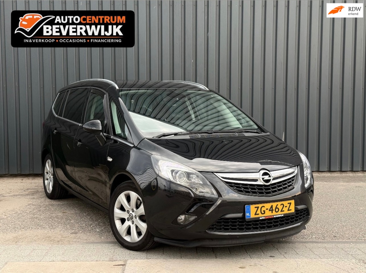 Opel Zafira Tourer - 1.4 Cosmo 140pk AUT 2014 Zwart 7 Zits - AutoWereld.nl
