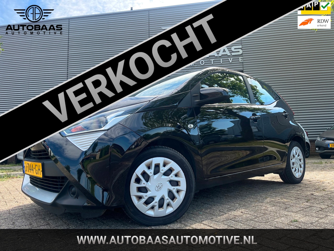 Toyota Aygo - 1.0 VVT-i x-play AUTOMAAT **57.421KM NAP**GLOEDNIEUWE APK 08-2028** AIRCO **1EIG** BTW** - AutoWereld.nl