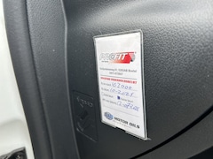 Mercedes-Benz A-klasse - 200 Premium // FULL LED // MEMORY SEAT + STOELVERWARMING // PDC V+A // SFEERVERLICHTING //
