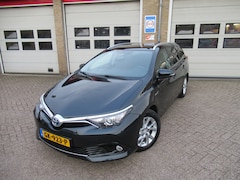 Toyota Auris Touring Sports - 1.8 Hybrid Lease