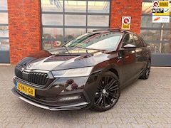 Skoda Octavia Combi - 1.5 e-TSI Sportline Bns| Schuifdak | Trekhaak | Headup display | Keyless
