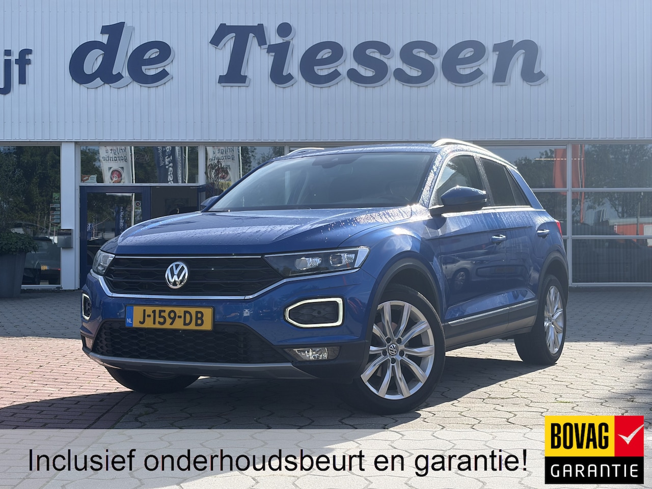 Volkswagen T-Roc - 1.5 TSI Sport | AUTOMAAT | Camera | Virtual | Rijklaar met beurt & garantie! - AutoWereld.nl