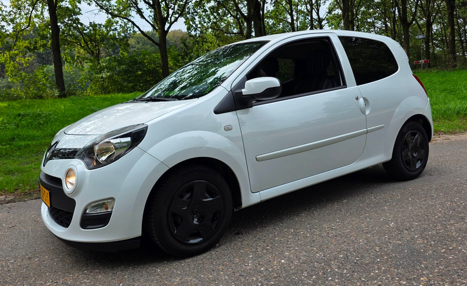Renault Twingo - 1.2 16V - NL Auto - Airco - Cruise Control - - AutoWereld.nl