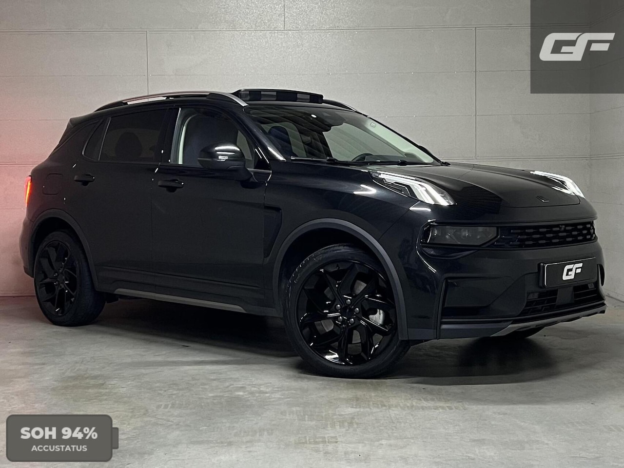 Lynk & Co 01 - 1.5 Plug-in Black Edition Sfeerver. CarPlay 360° - AutoWereld.nl