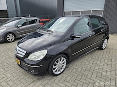 Mercedes-Benz B-klasse - 200 AUTOMAAT/AIRCO/CRUISE/TREKHAAK/APK 09/2027 VASTEPRIJS