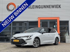 Toyota Corolla Touring Sports - Hybrid 200 GR Sport / Applecarpplay/AndroidAuto / Camera / Sportstoelen / Stoel en stuurve