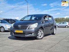 Toyota Verso - € 5850, -1.6 VVT-i Business Navi+Trekhaak+Airco+Cruise