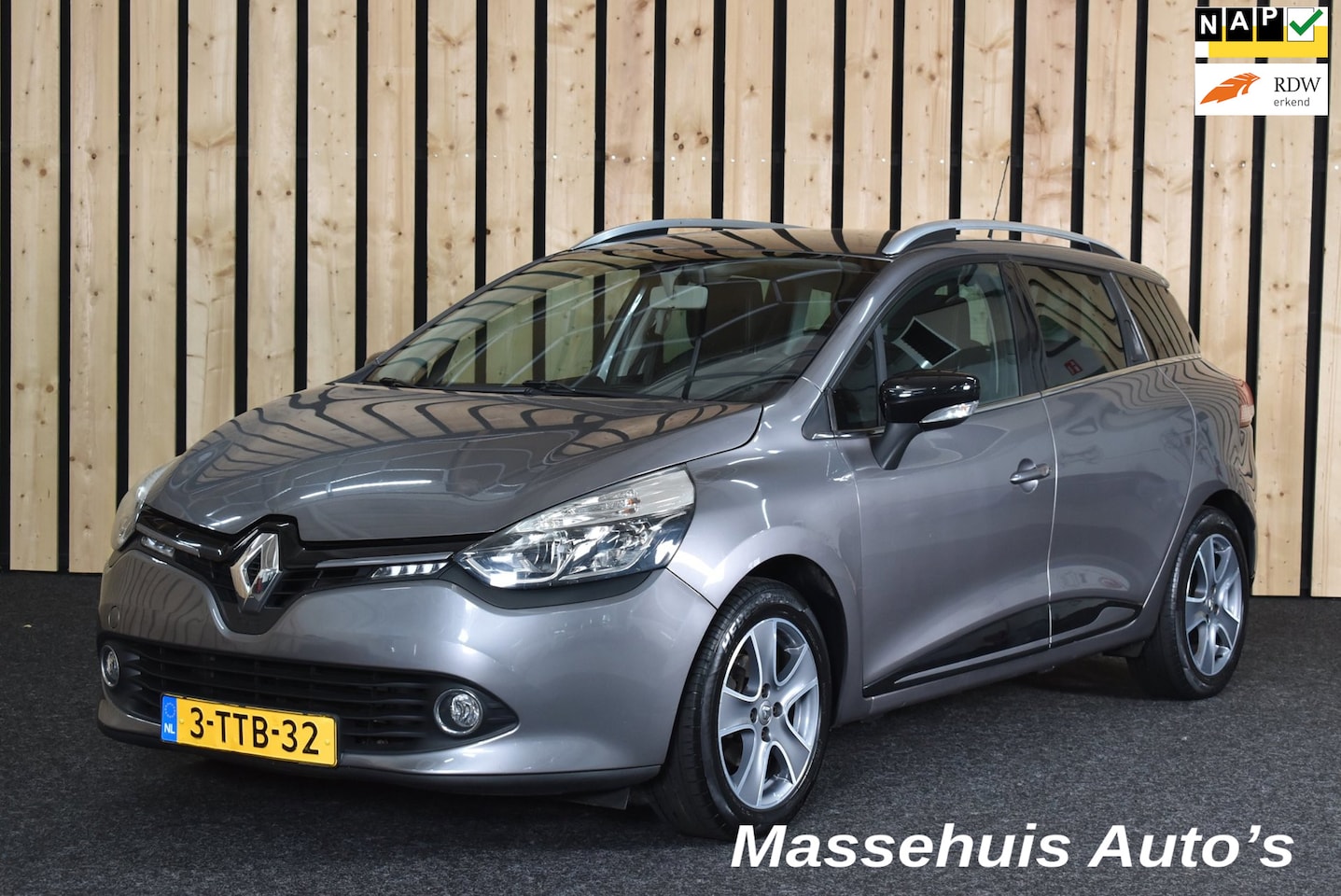 Renault Clio Estate - 0.9 TCe Night&Day 109dkm 2e eig. NL-auto Airco Navi Cruise + Nwe APK - AutoWereld.nl
