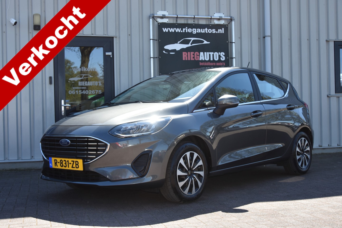 Ford Fiesta - 1.0 EcoBoost Titanium. N.A.P, PDC, CLIMA, Navigatie, DAB!! - AutoWereld.nl