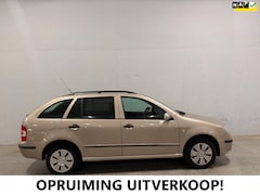 Skoda Fabia Combi - 1.4-16V Ambiente Nieuwe APK Cruise Control NAP Navi