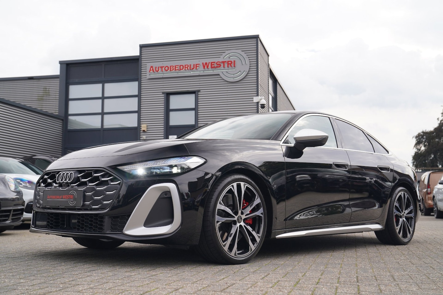 Audi A5 Limousine - 3.0 TFSI S5 quattro 50 year edition | Head Up Display | PDLC Panorama | Massage | Stoelver - AutoWereld.nl