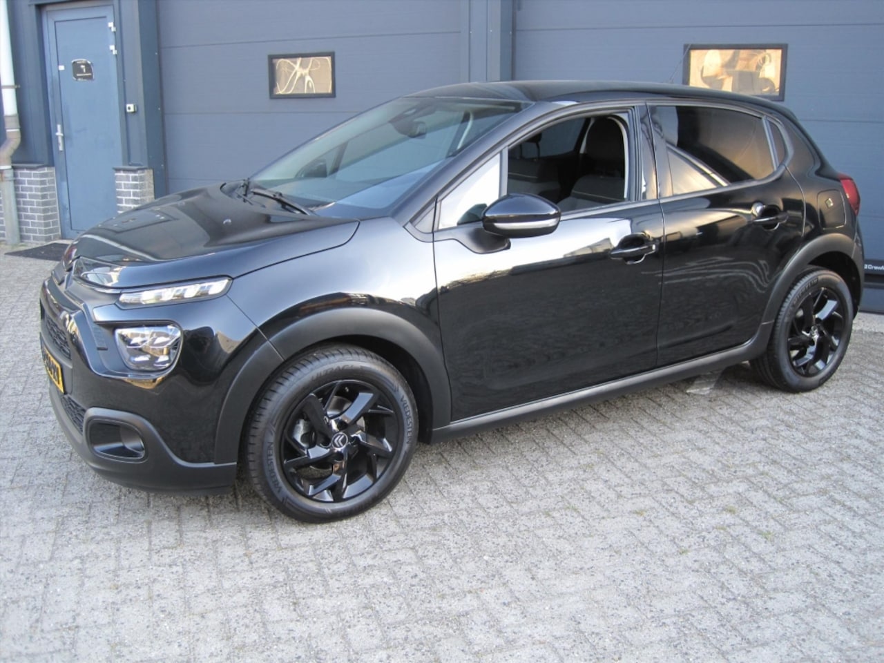 Citroën C3 - 1.2 PureTech 83pk S&S Business CAM/NAVI/CARPLAY/ECC/LM VELGEN - AutoWereld.nl