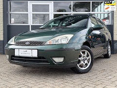 Ford Focus Wagon - 1.6-16V Futura / NL-auto / Leder / Trekhaak