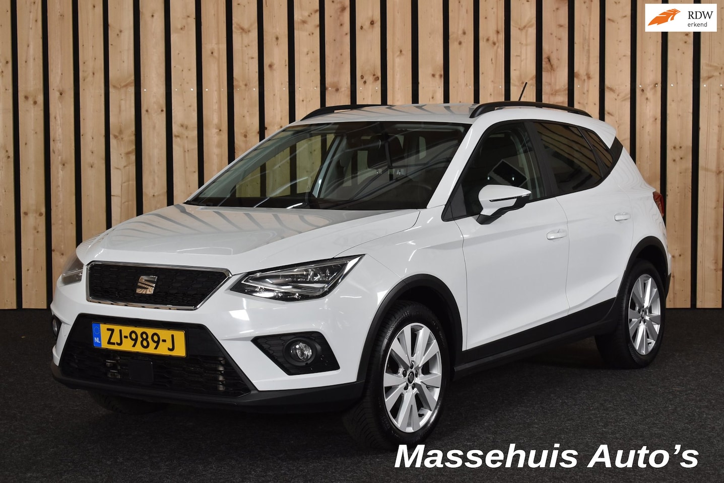 SEAT Arona - 1.0 TSI Xcellence Business Intense 86dkm Carplay Trekhaak DSG Led Stoelverw. Clima All sea - AutoWereld.nl