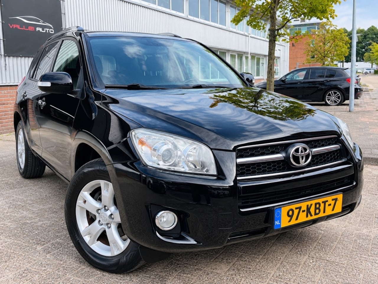 Toyota RAV4 - 2.0 VVTi Dynamic carplay camera clima apk nieuw! - AutoWereld.nl