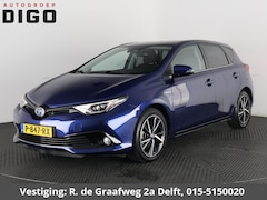 Toyota Auris - 1.8 Hybrid Executive | Navigatie | Sportstoelen | Camera | Lichtmetalen velgen |