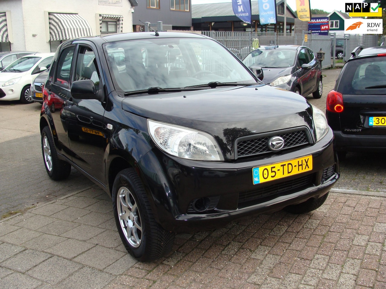 Daihatsu Terios - 1.5-16v 2WD st bekr airco elek pak nap apk - AutoWereld.nl