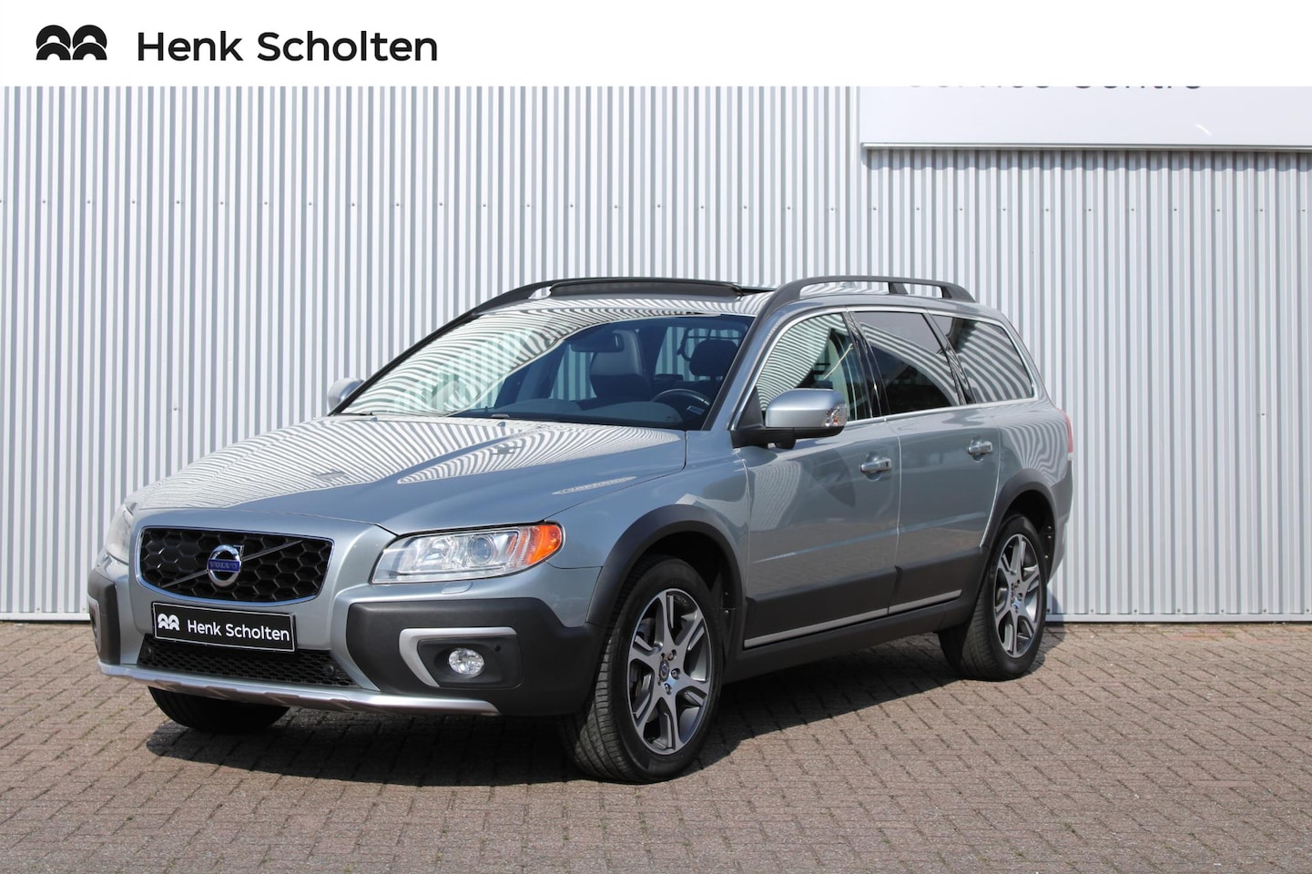 Volvo XC70 - T5 Automaat FWD Nordic+ | Origineel Nederlands geleverd | Dealer onderhouden | Schuifkante - AutoWereld.nl
