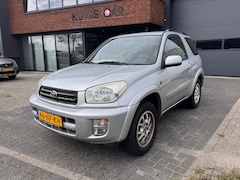 Toyota RAV4 - 2.0-16V VVT-i Sol