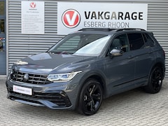 Volkswagen Tiguan - 1.4 TSI eHybrid R-Line DSG BLACKSTYLE, SCHUIFDAK, TREKHAAK