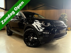 Land Rover Discovery Sport - 2.0 TD4 SE 7p. panoramadak - achteruitrijcamera - leder
