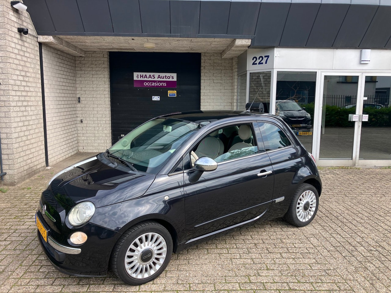 Fiat 500 - 1.2 Lounge / AUTOMAAT / PANO DAK / AIRCO / ALU VELGEN / APK APRIL 2027 - AutoWereld.nl