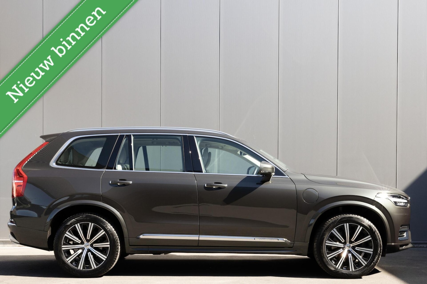 Volvo XC90 - 2.0 T8 Plug-in hybrid AWD Ultra Bright Longrange|Panorama|Trekhaak|H/K Audio - AutoWereld.nl