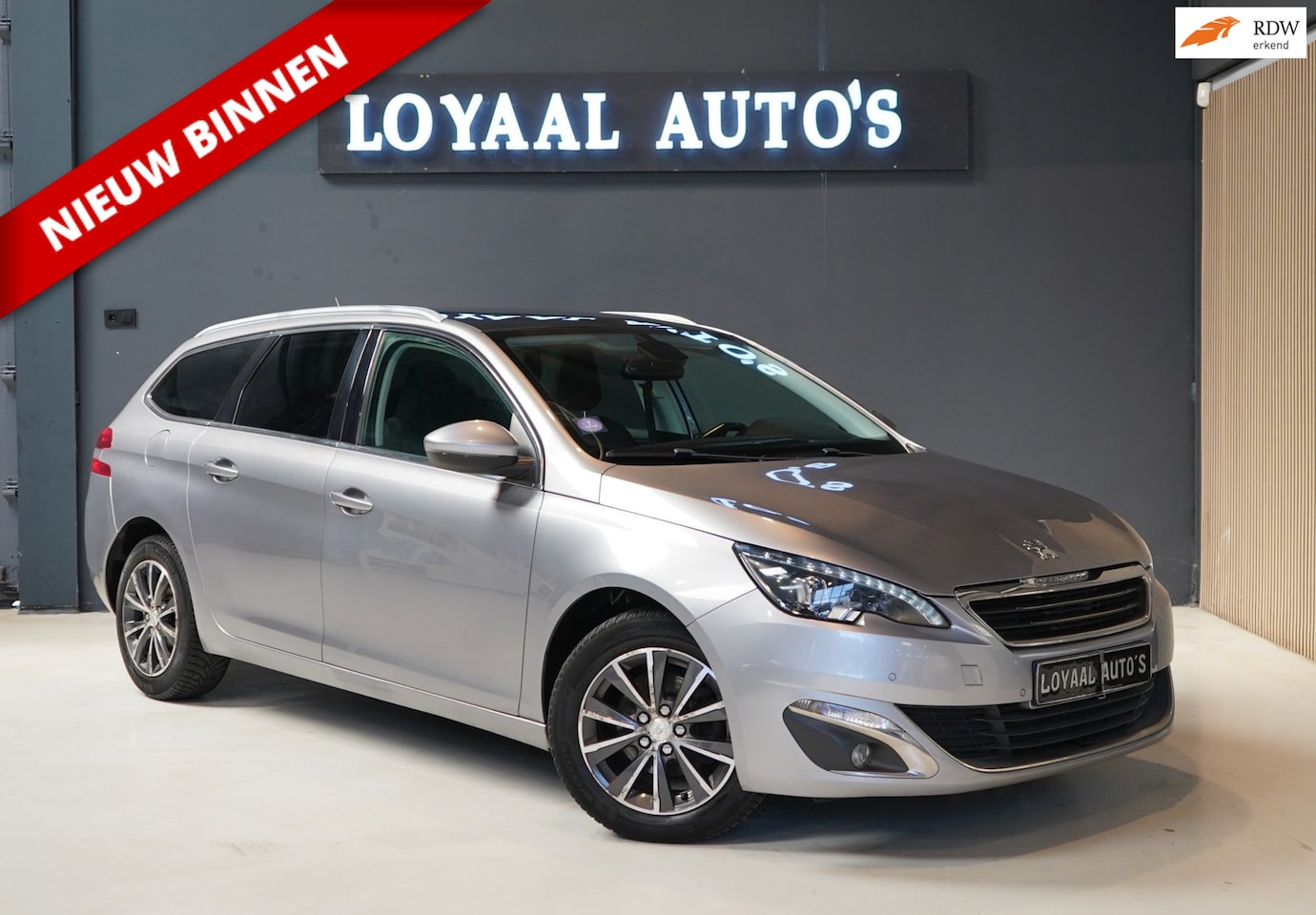 Peugeot 308 SW - 1.2 PureTech Blue Lease Premium | TREKHAAK | CRUISE | PDC | NAVI | NAP | AIRCO | APK | ELE - AutoWereld.nl