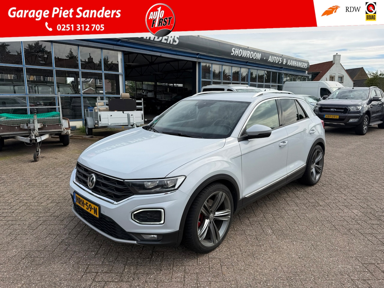 Volkswagen T-Roc - 2.0 TSI 4Motion Sport I Clima I Cruise I Stoel/Stuur verw. I Trekhaak - AutoWereld.nl