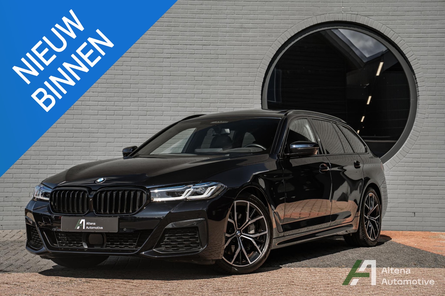 BMW 5-serie Touring - 540i xDrive M-sport, BTW, harman kardon, Msport stoelen, parking ass plus, driving ass. Pr - AutoWereld.nl