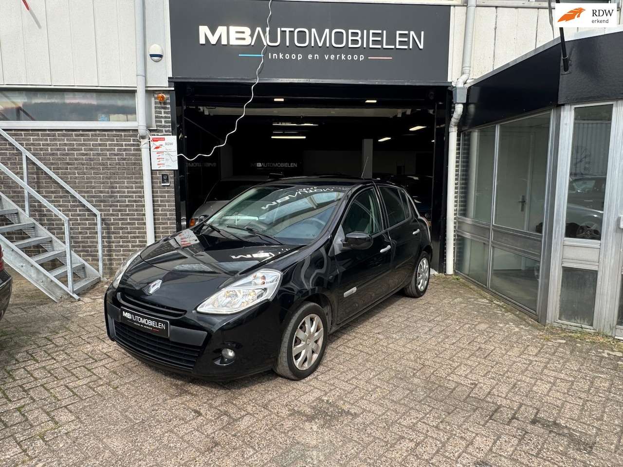 Renault Clio - 1.2 Authentique/Airco/1 Jaar APK/Nap/Trekhaak/distr.Vervangen! - AutoWereld.nl