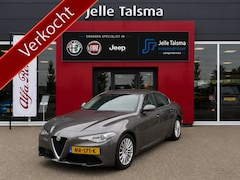 Alfa Romeo Giulia - 2.0T Super | Climate Control | Navigatie | Afneembare Trekhaak |