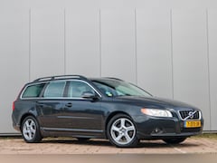Volvo V70 - 1.6 D2 Summum | Automaat | Leder | Xenon | Navi | Trekhaak | Volledig onderhouden