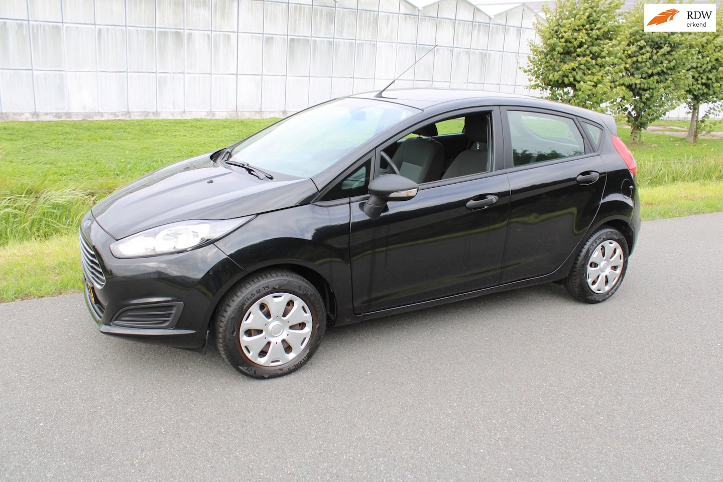 Ford Fiesta - 1.25 5 Drs met Airco - AutoWereld.nl