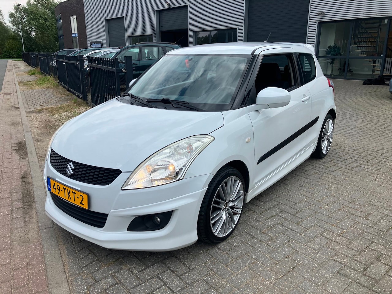 Suzuki Swift - 1.2 Exclusive " GOED LEZEN !! " - AutoWereld.nl